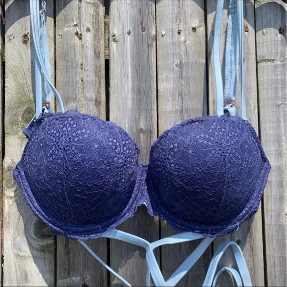 Women’s PINK Victoria’s Secret sexy strappy lace up push up bra size 36C